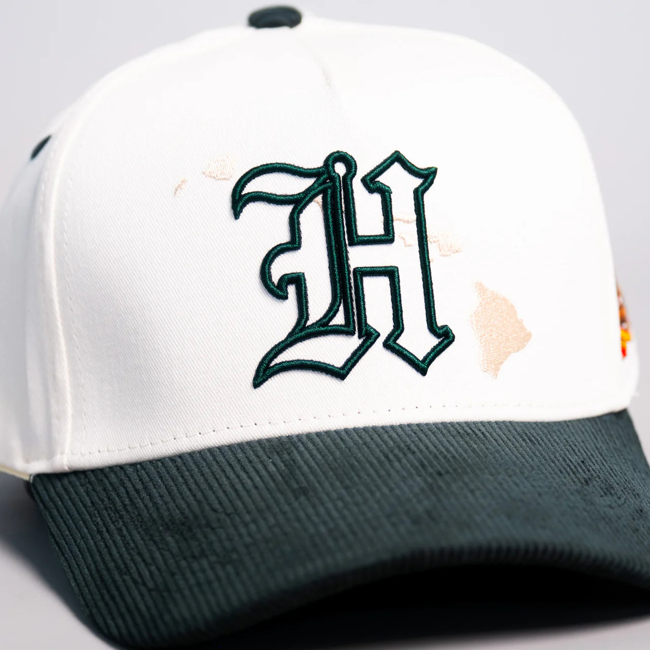 Woodn Grail Hawaii / Cream & Green