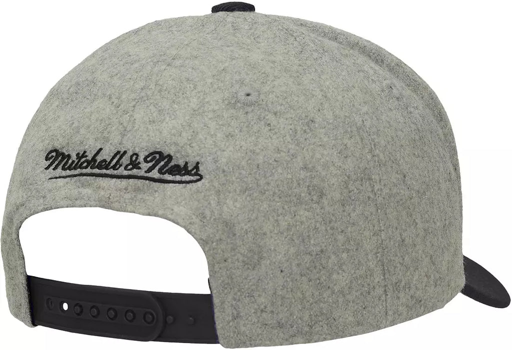 Mitchell & Ness Men's Utah Mammoth Grey Tailsweep Snapback Hat