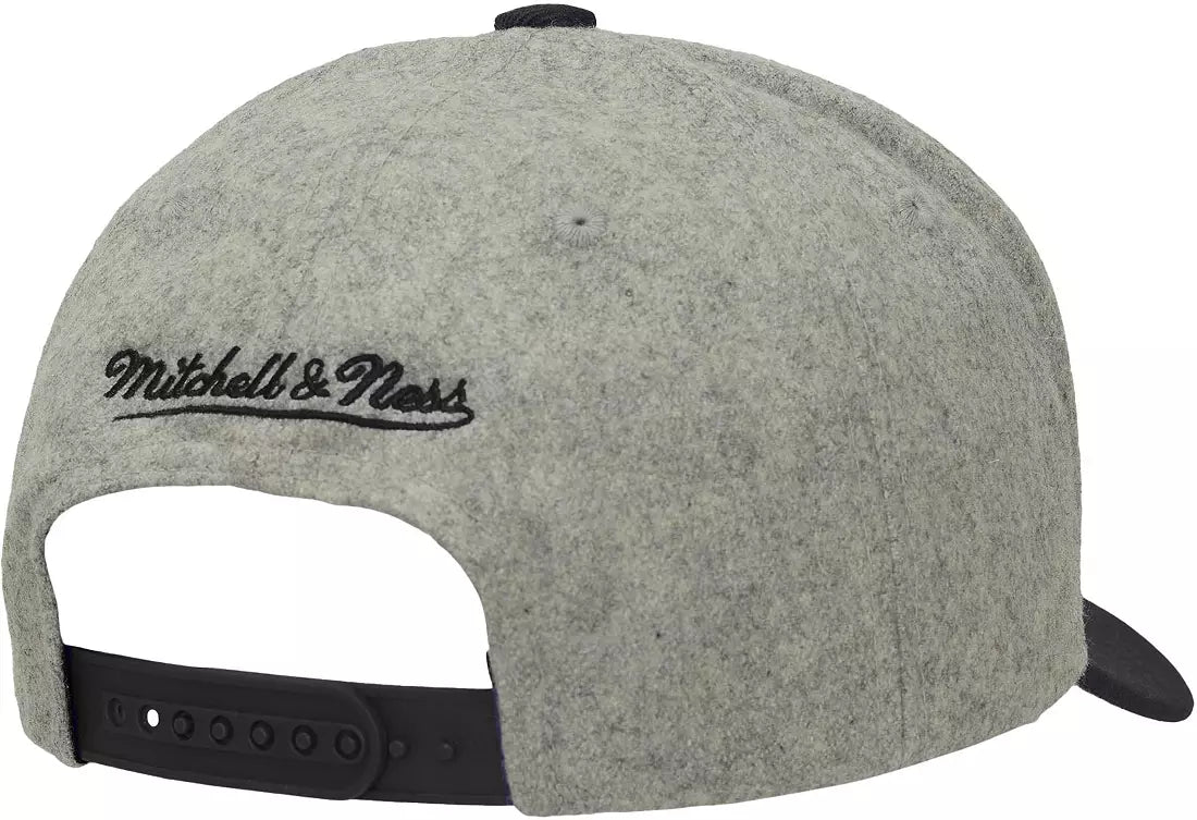 Mitchell & Ness Men's Utah Mammoth Grey Tailsweep Snapback Hat